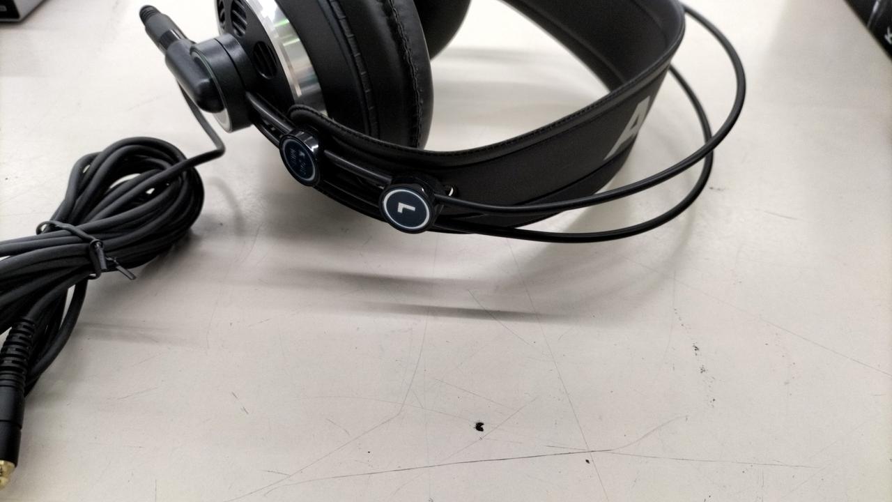 アーカーゲー(AKG)|ヘッドホン|HARDOFFオフモール（オフモ