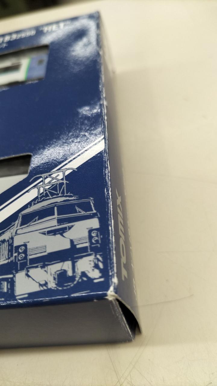 外箱イタミあり