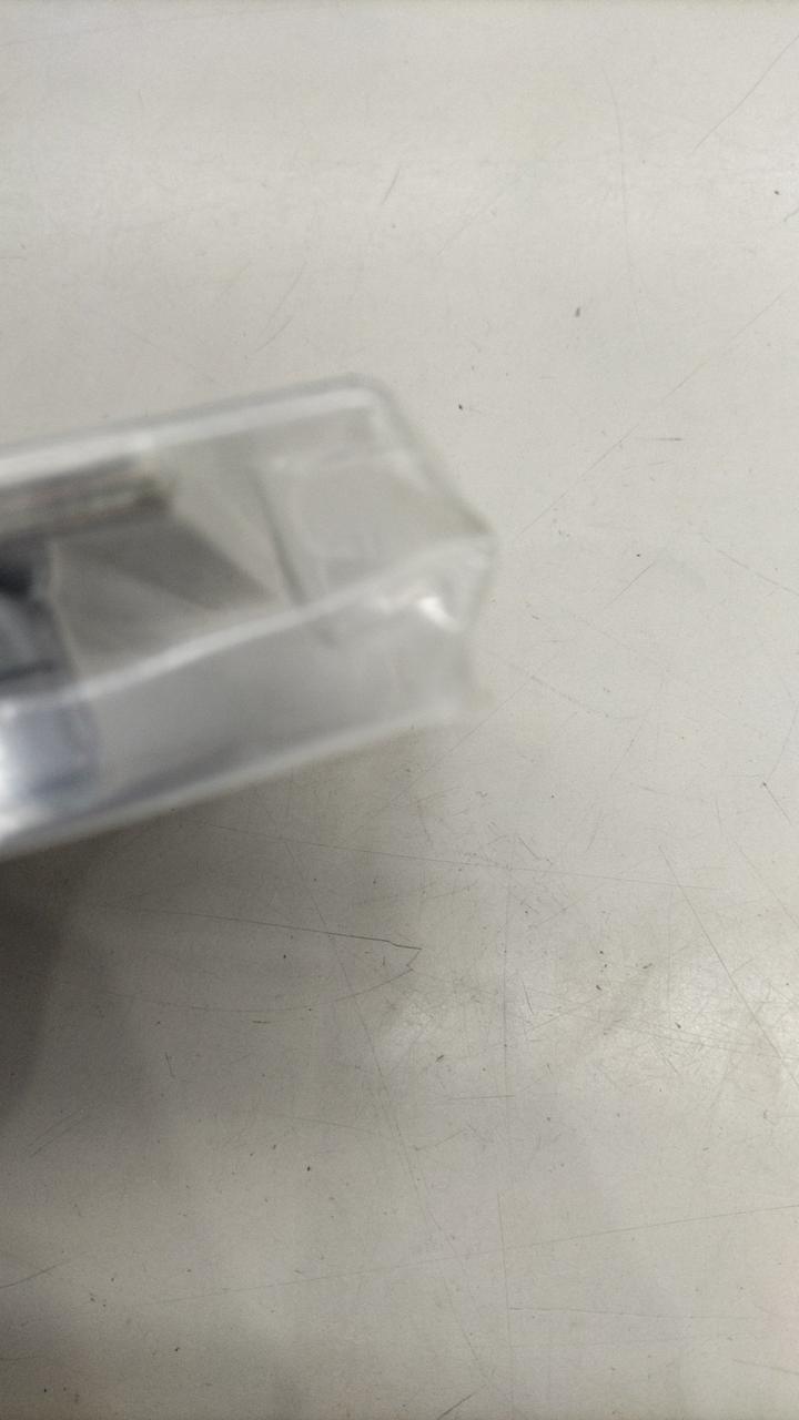 内箱へこみあり