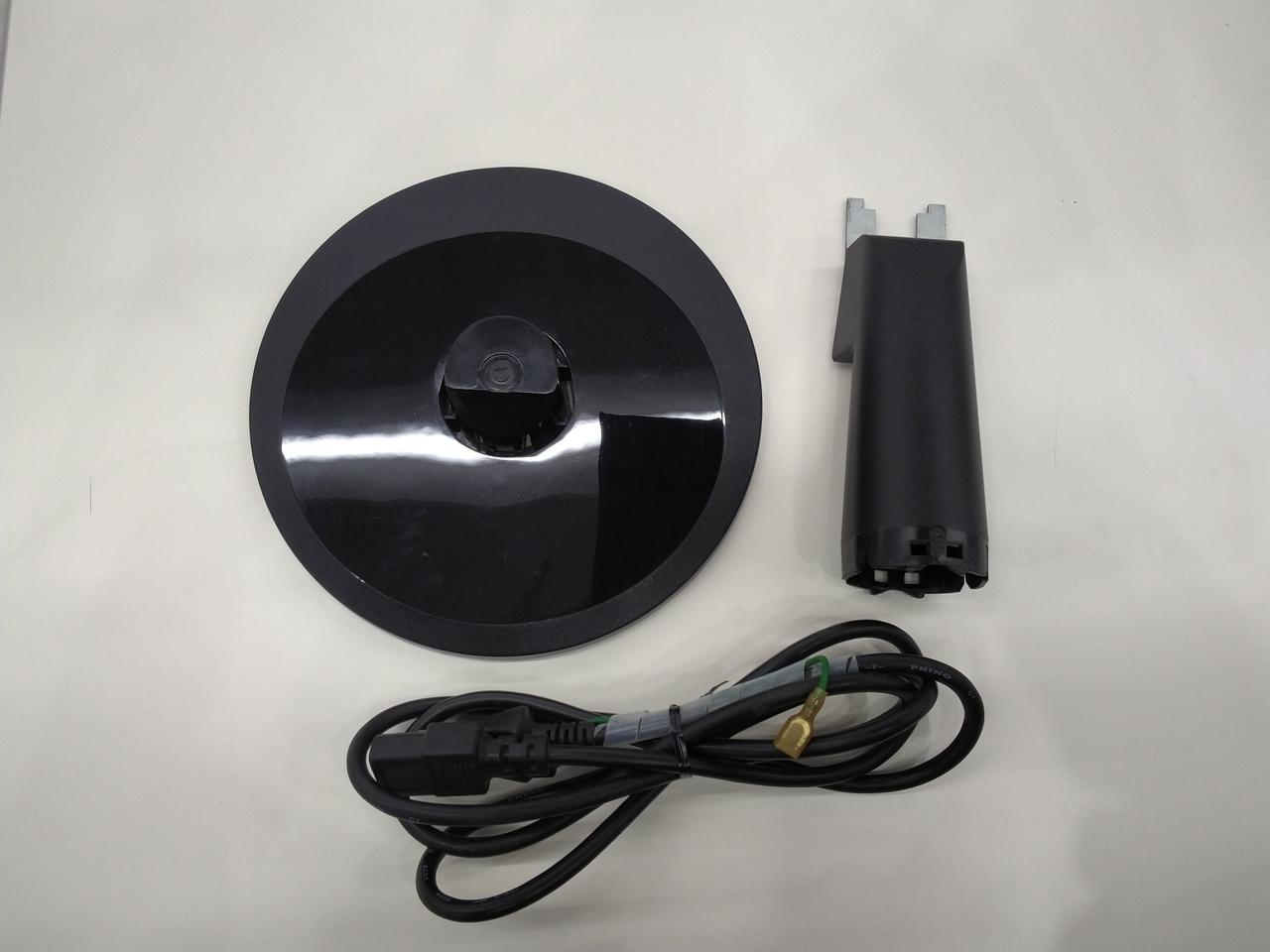 電源ケーブル、スタンド付属。