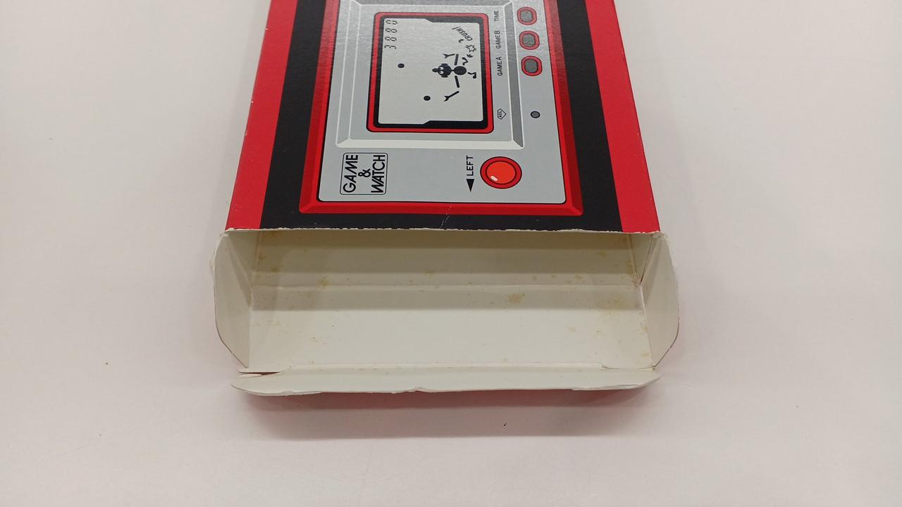 反対側にも染みあります。