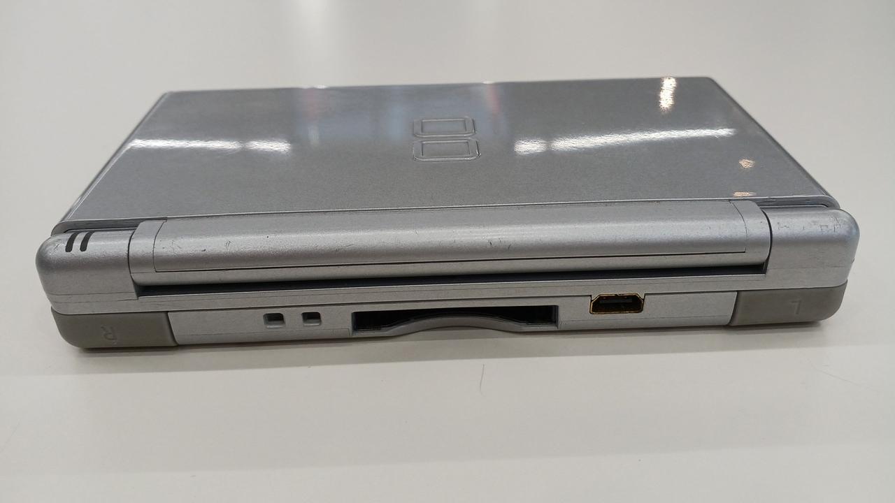 黄ばみ、汚れあります。