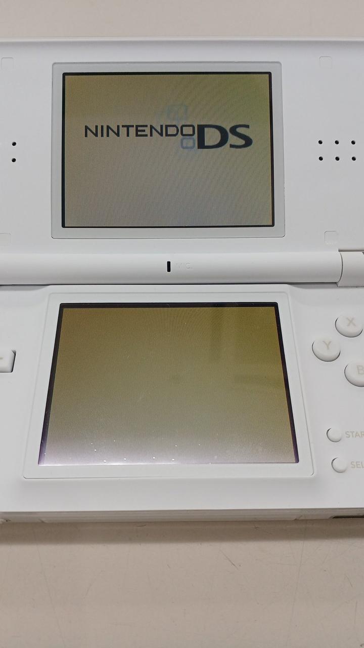 画面ヤケあり