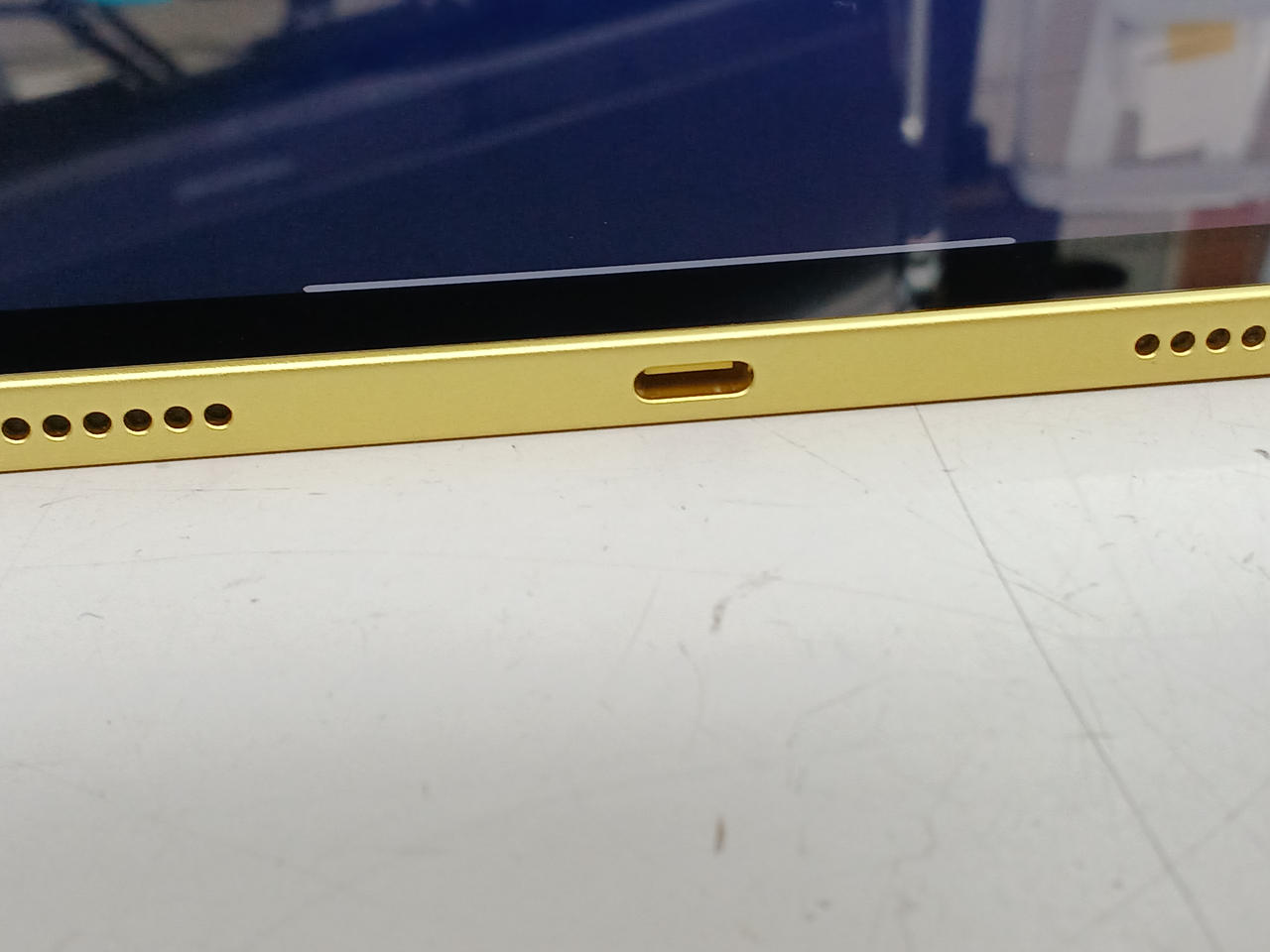 ※充電端子はUSB type-Cです。