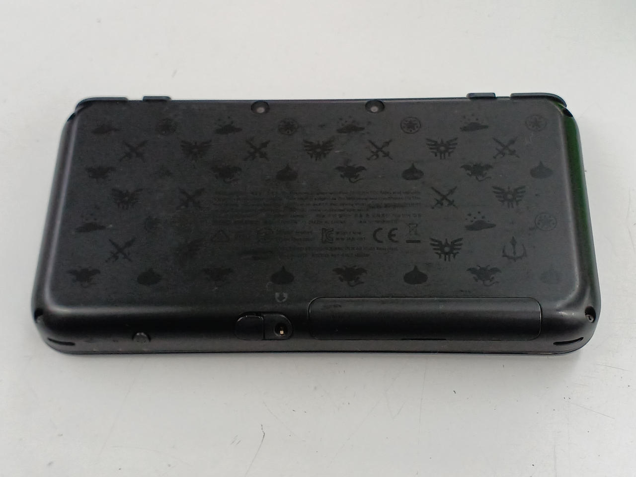 ニンテンドウ(NINTENDO)|NEW 2DS LL はぐれメタルエディション