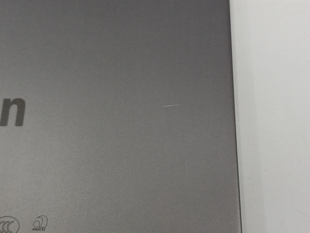 ※背面にキズ有。