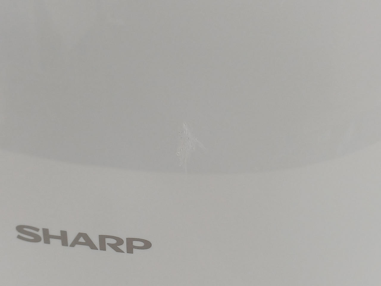 ※本体前面にキズ有。