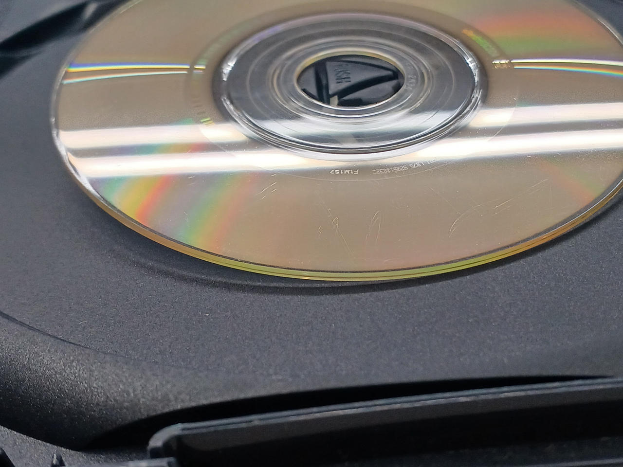 ※ミニサントラCD裏面にキズ有。