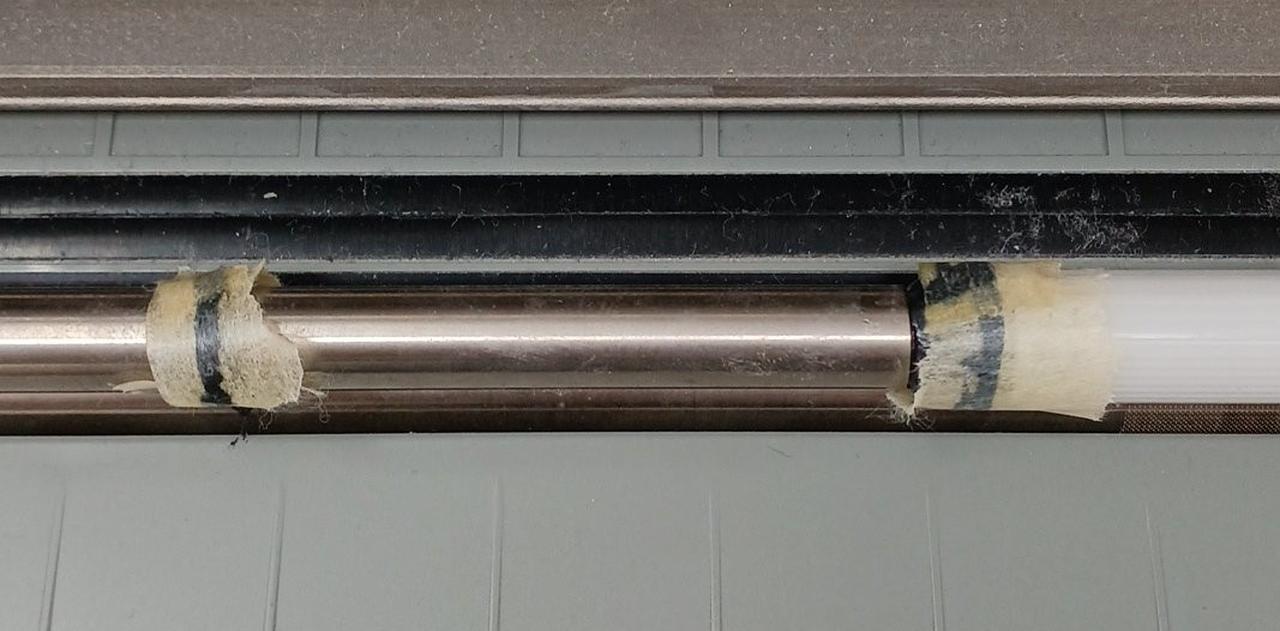 ※内部樹脂素材が経年によるベタつきあり