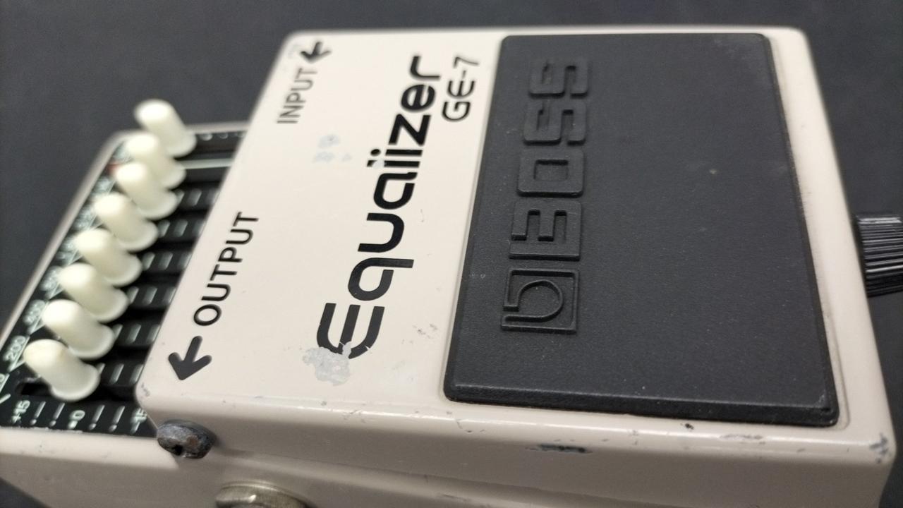 BOSS GE-7 イコライザー 使用頻度少なめの美品 BOSS GE-7 イコライザー 使用頻度少なめの美品 BOSS GE-7 の