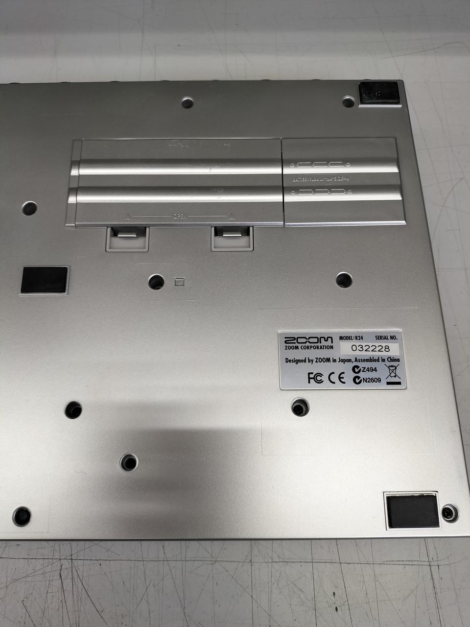 ZOOM|MTR|HARDOFFオフモール（オフモ）|2013230000124618