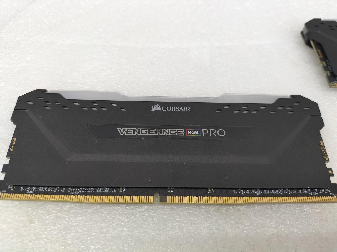 コルセア(CORSAIR)|DDR4 32GB(16GB×2)|【ハードオフ公式通販】オフ