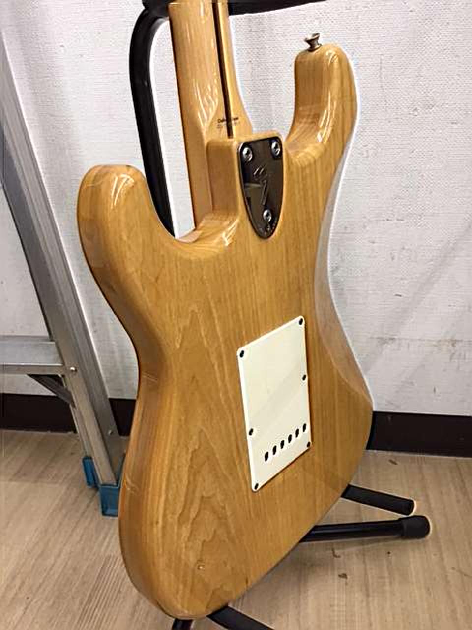 フェンダー ストラトキャスター Fender Japanストラトキャスター 黒 Fender Japan(フェンダー