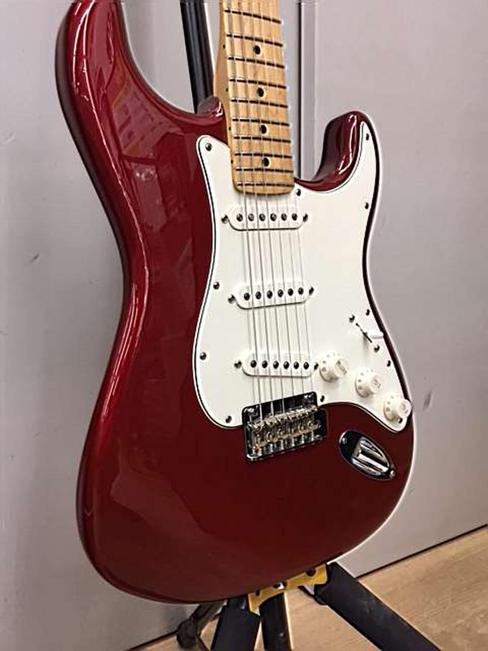 FENDER 型番：PLAYER STRATOCASTER ストラトキャスタータイプ
