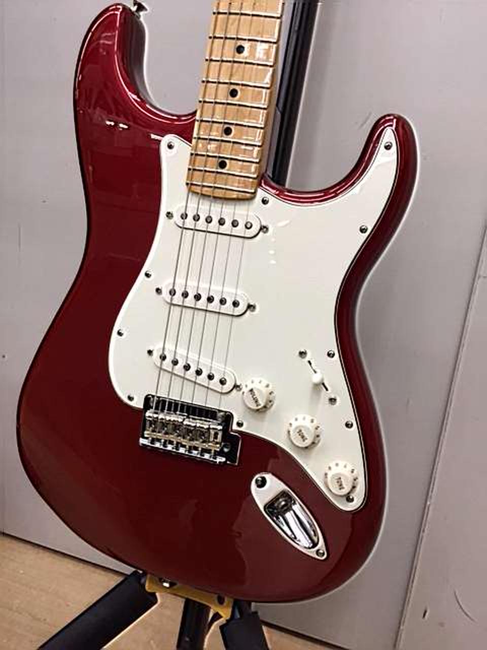 FENDER 型番：PLAYER STRATOCASTER ストラトキャスタータイプ