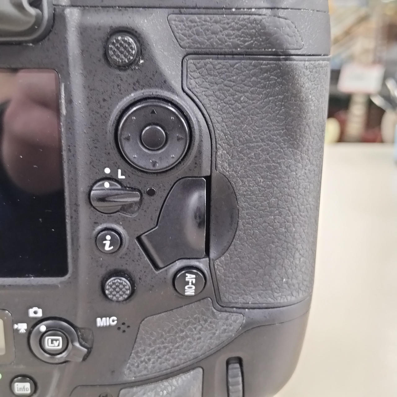 ニコン(NIKON)|デジタル一眼レフカメラ|HARDOFFオフモール（オフモ