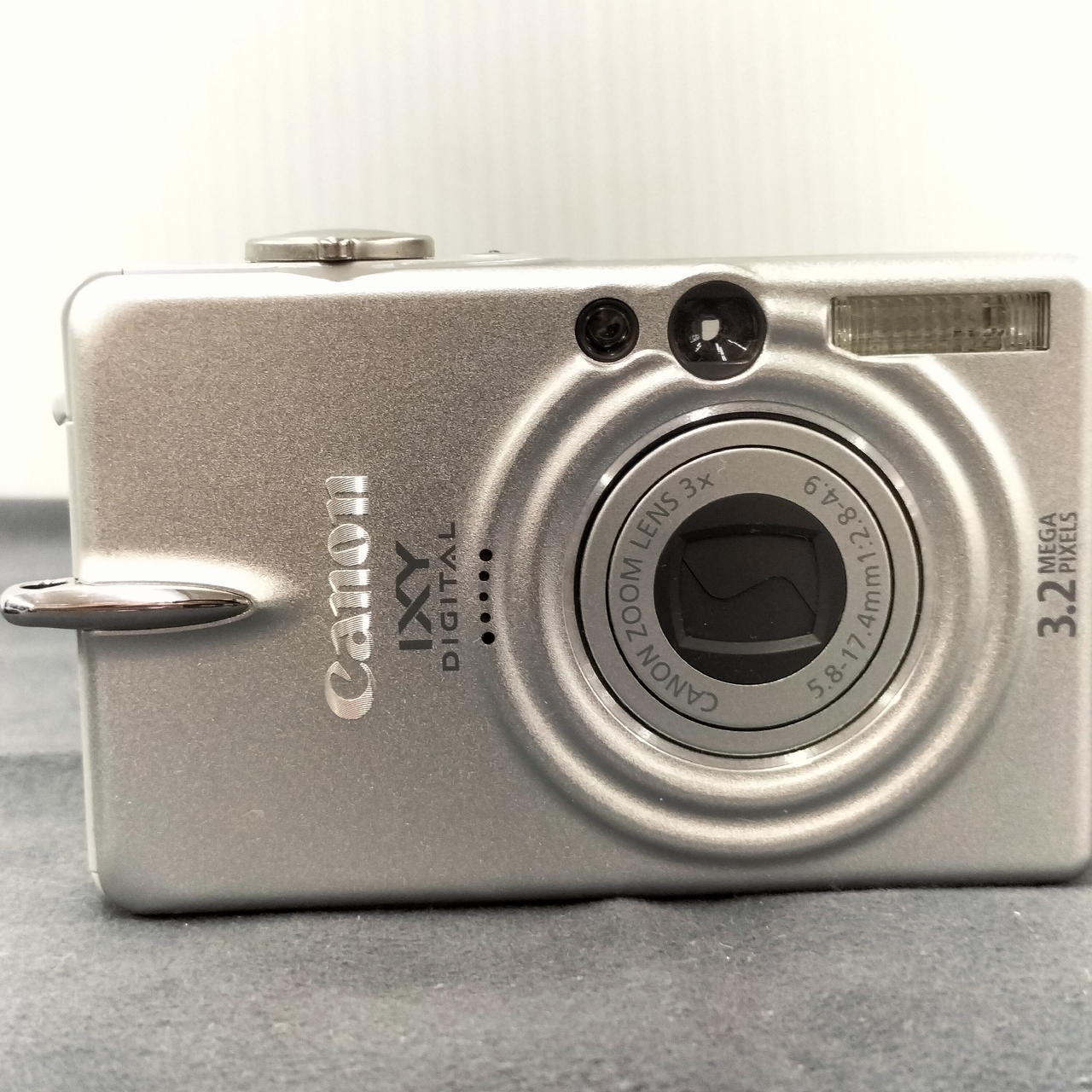 Canon コンパクトフィルムカメラ IXY D5 キャノン CANON IXY D5 APS フィルム カメラ LENS 23mm - メルカリ