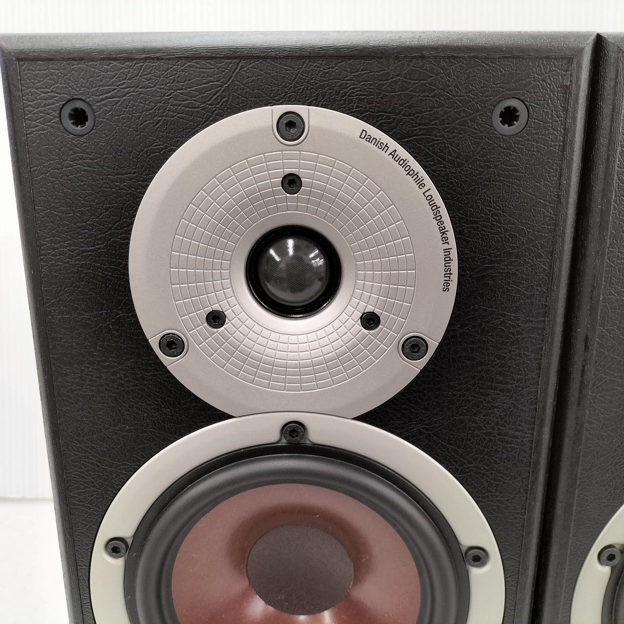 【美品】DALI SPEKTOR2 ペア dali-spe2w-main.jpg