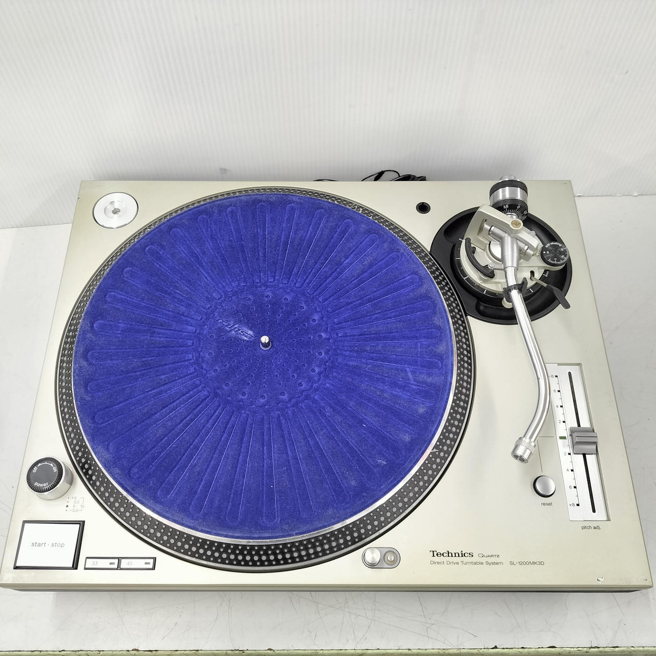 Technics ターンテーブル　1200mk3d 中古品のTechnicsのターンテーブル、SL-1200MK3Dのご紹介です。