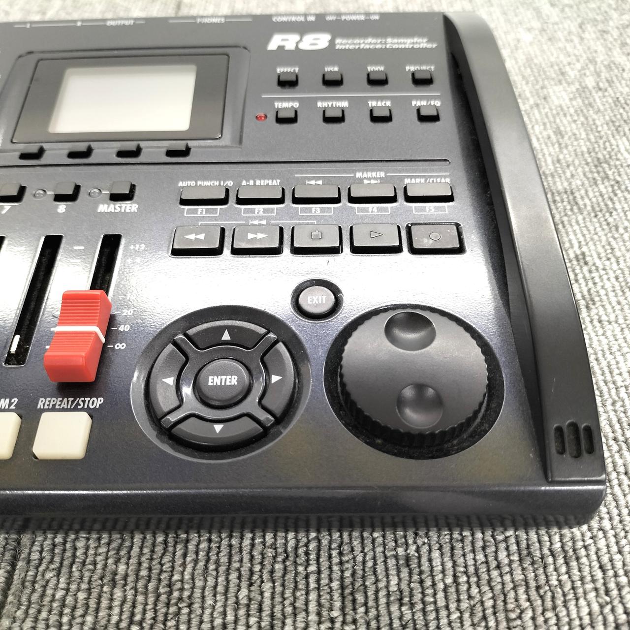 ZOOM R8 マルチトラックレコーダー USBケーブル付き（ZOOM R8