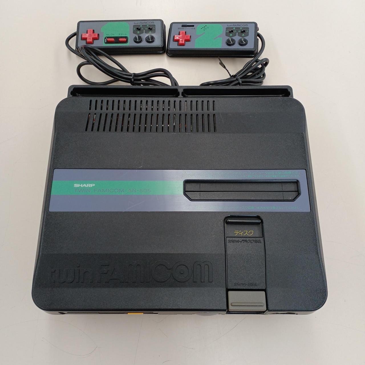 ツインファミコン SHARP 本体 IMG_1398-medium.jpeg