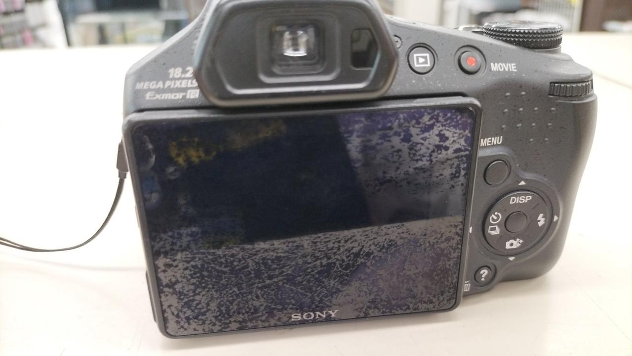 液晶保護画面の被膜の擦れがございます