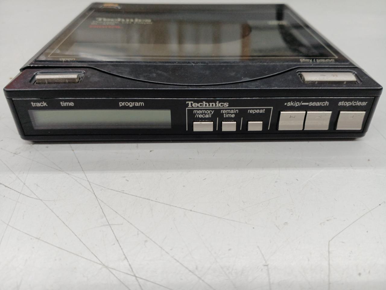 【ジャンク】 Technics SL-XP5 ポータブル CDプレーヤー ジャンク】 Technics SL-XP5 ポータブル CDプレーヤー