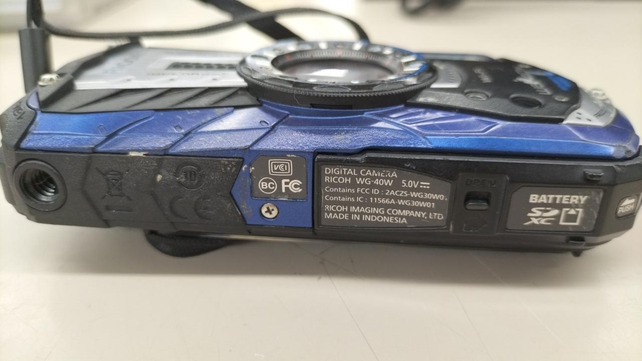 ジャンク品 RICOH WG-40W ブルー デジタルカメラ Yahoo!オークション -「wg-40w」の落札相場・落札価格