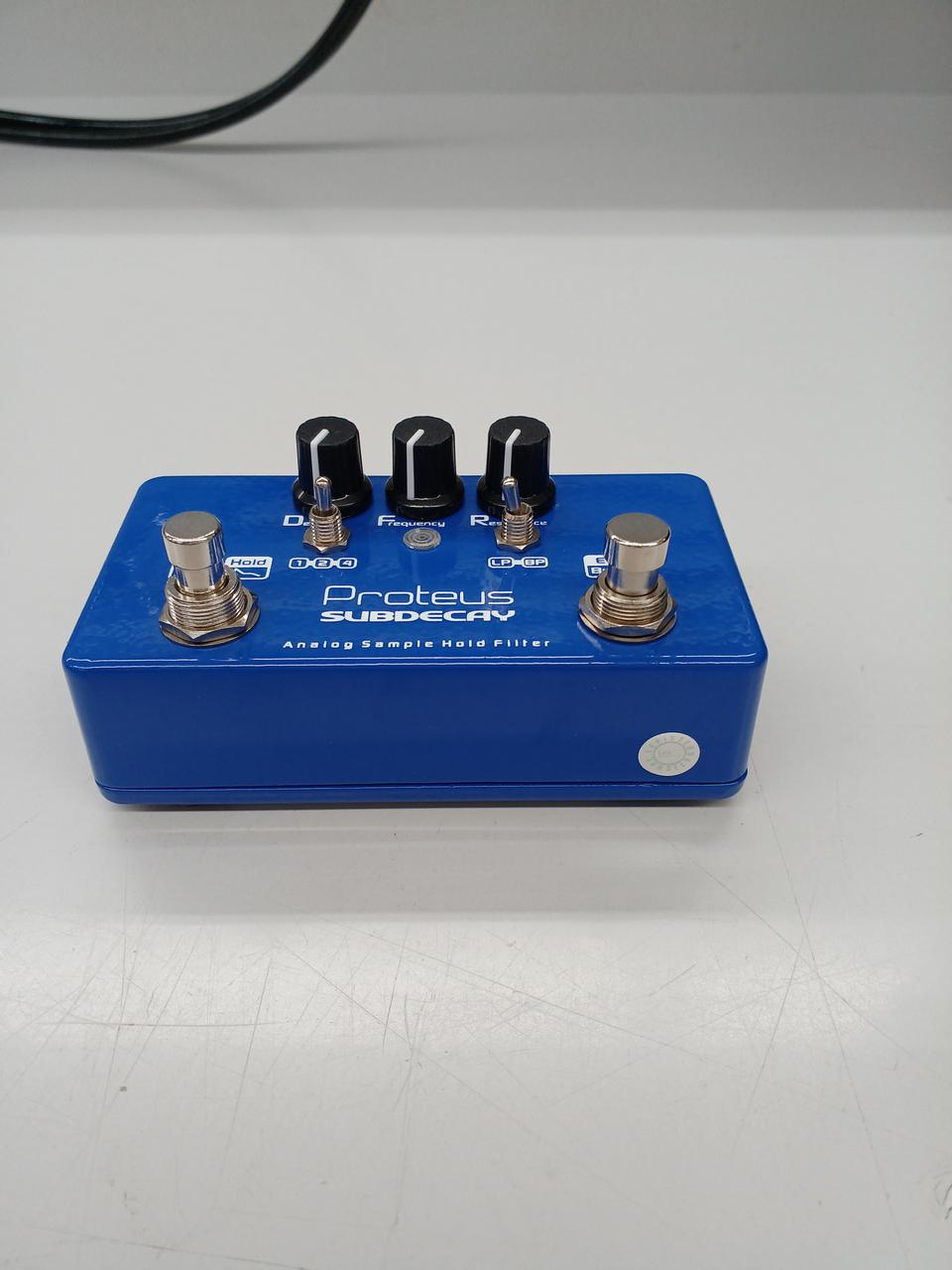Proteus SUBDECAY アナログサンプルホールドフィルター 誰もが簡単に上質なフィルタートーンを！ロボットボイスサウンドを
