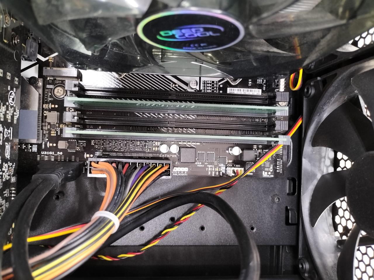 メモリ２枠空きあり