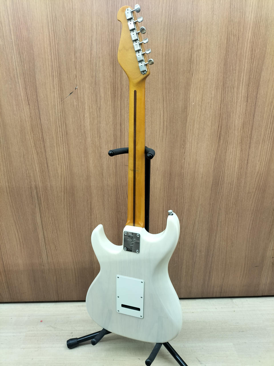 DON GROSH GUITAR ＃２１８ Grosh Guitars (グロッシュ・ギターズ）の魅力に迫る！｜島村