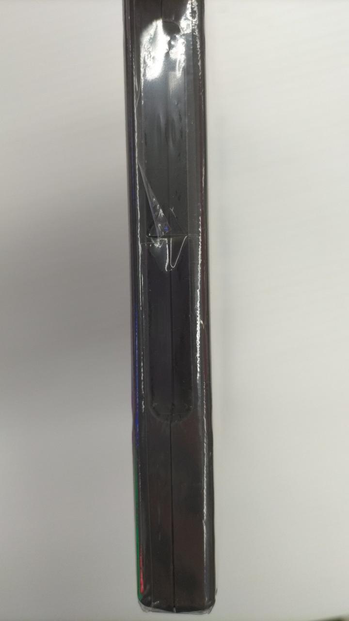 開け口ビニール破れあり。