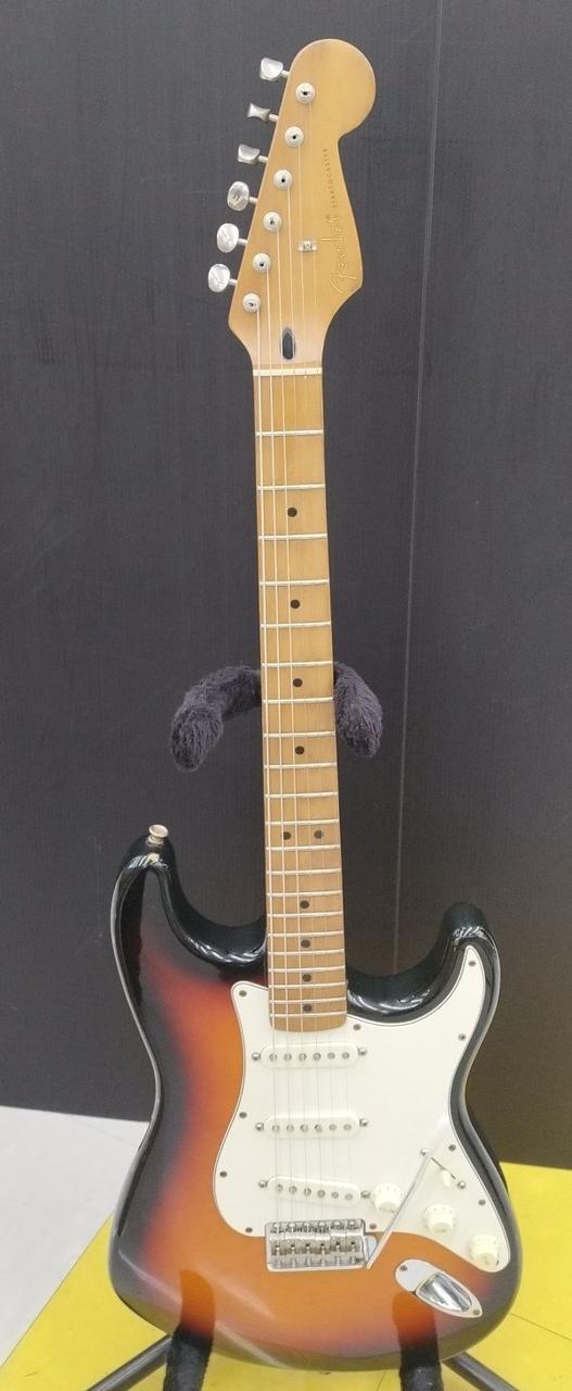 FENDER フェンダー ストラト サンバースト メキシコ製 FENDER フェンダー ストラト サンバースト メキシコ製 Fender