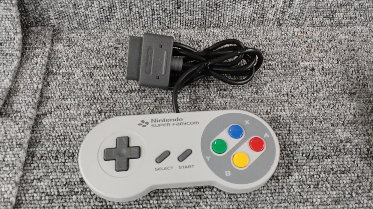 スーパーファミコンJr. Nintendo Shvc-101 Super Famicom Jr Retro Game Console for