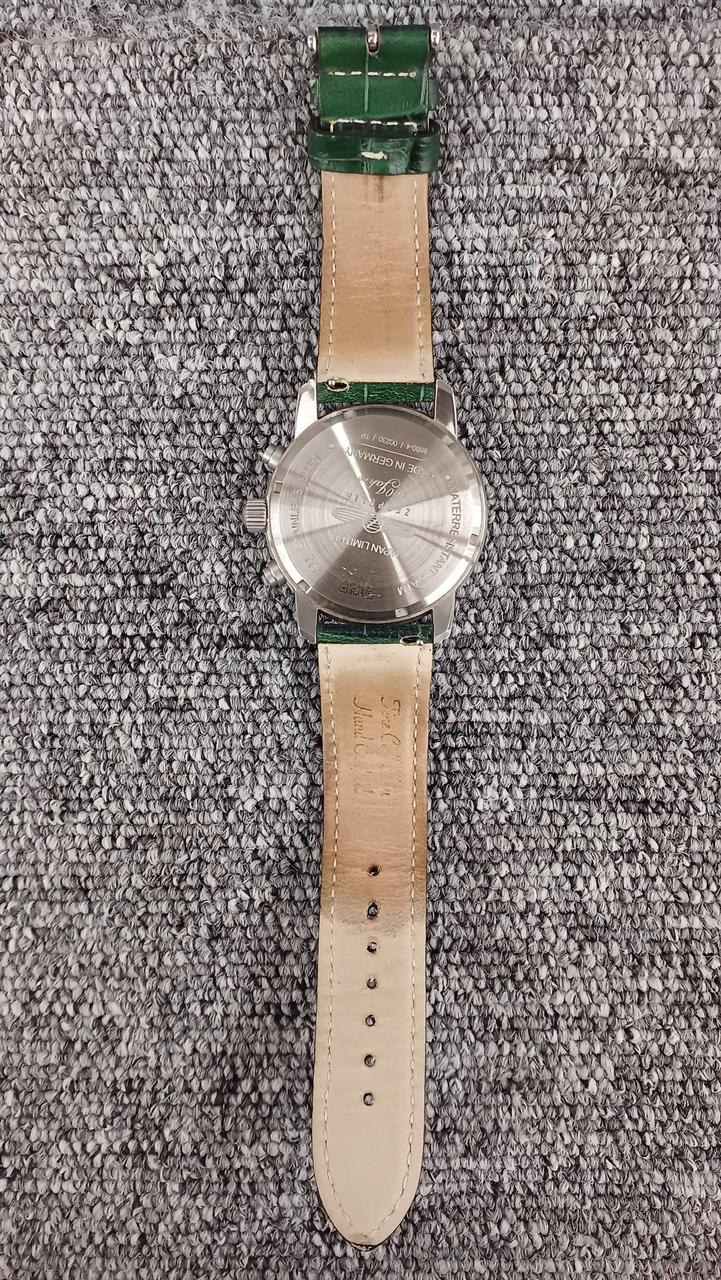 裏側シミあります。