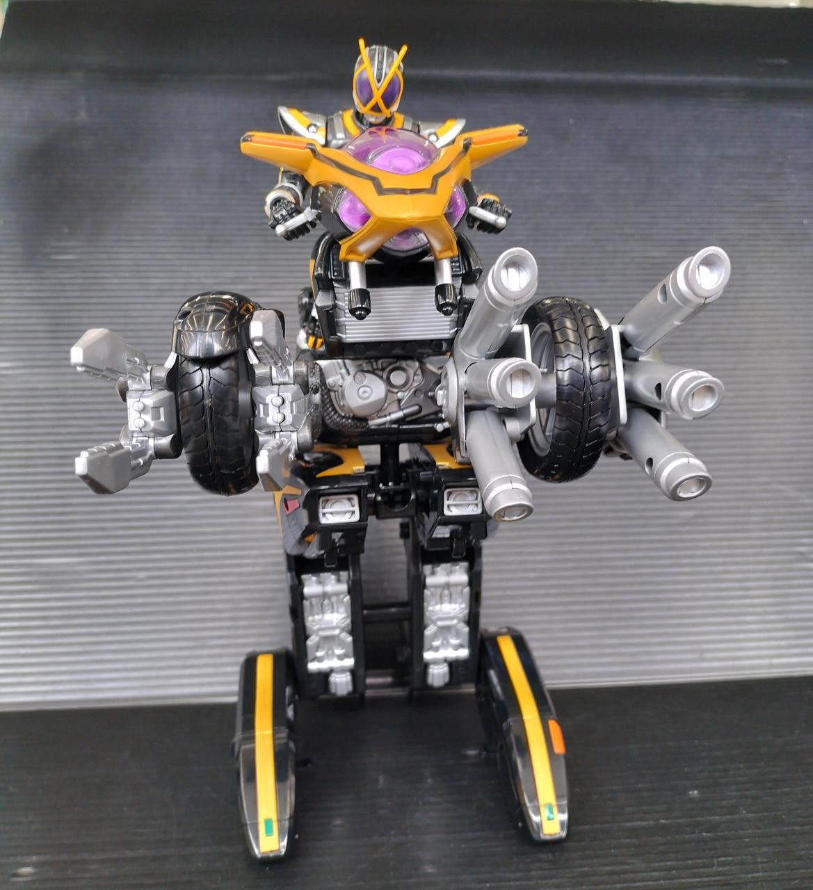 BANDAI|仮面ライダーカイザ＆サイドバッシャー|【ハードオフ公式通販