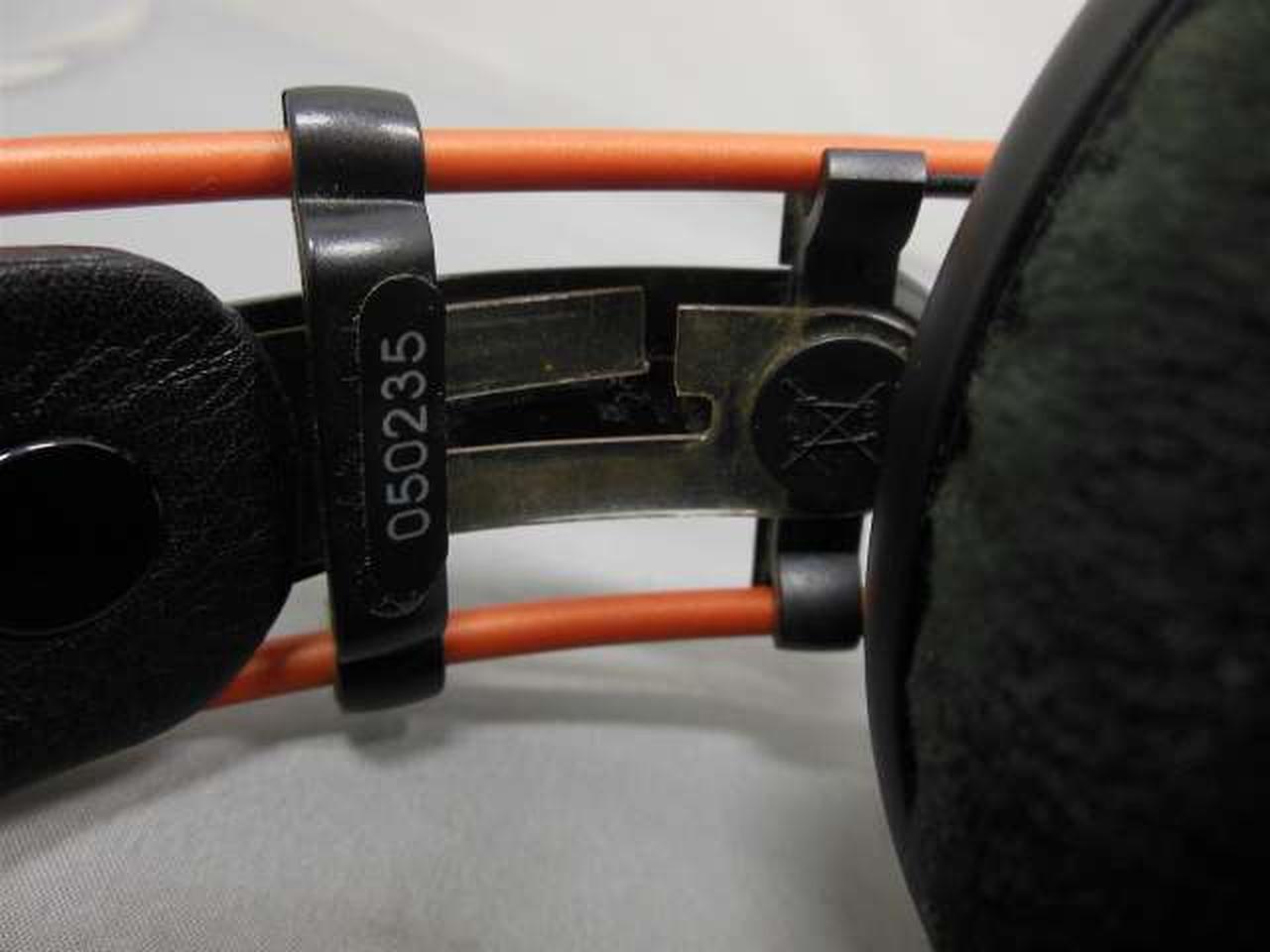 ひび、割れ有り