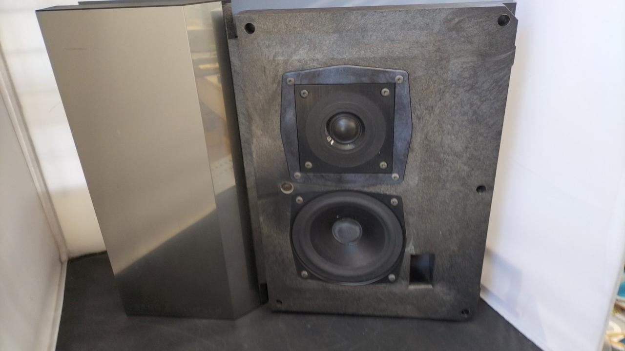 Bang & Olufsen 　スピーカー Amazon.co.jp: Bang & Olufsen ワイヤレスネットワーク