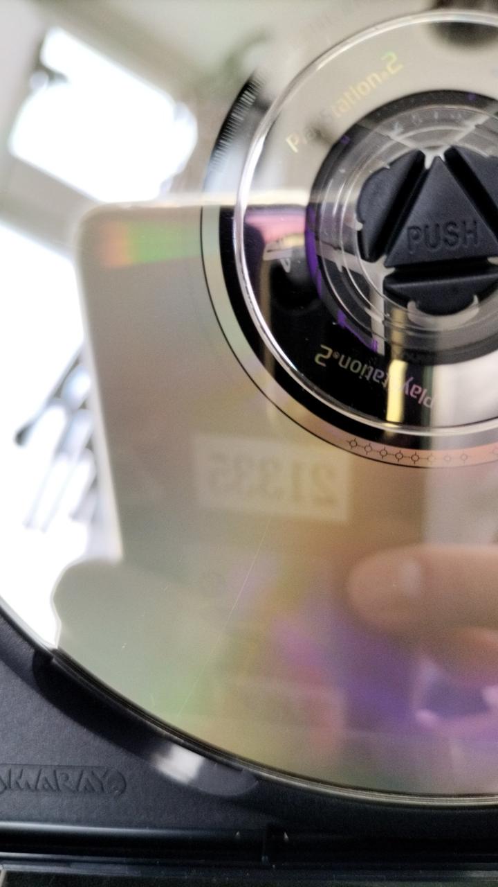 ディスクに一筋のキズあり