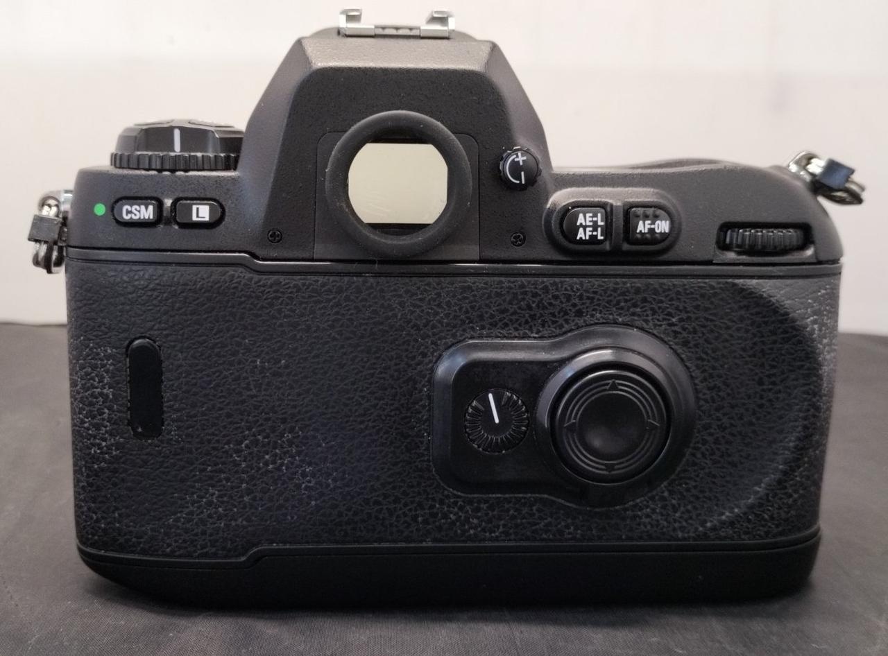 ジャンク品 ニコン NIKON F100 AFフィルム 一眼レフカメラ Yahoo!オークション -「nikon f100 ジャンク」の落札相場・落札価格