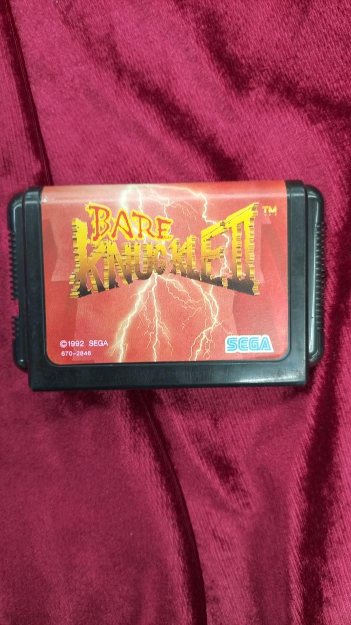 キズ、日焼けあり