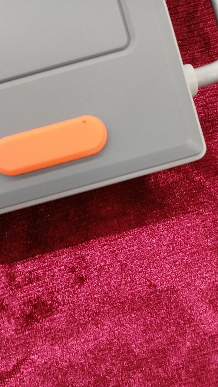 ゴム足、ヨゴレあり