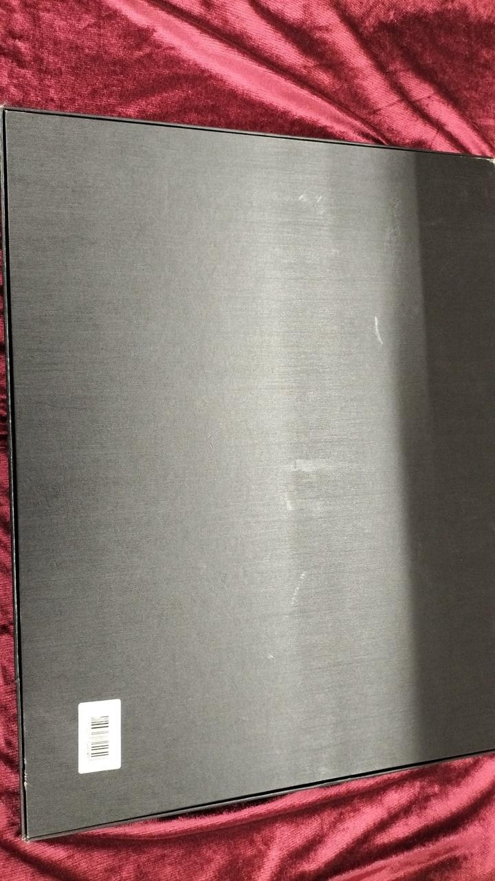 箱、ダメージあり