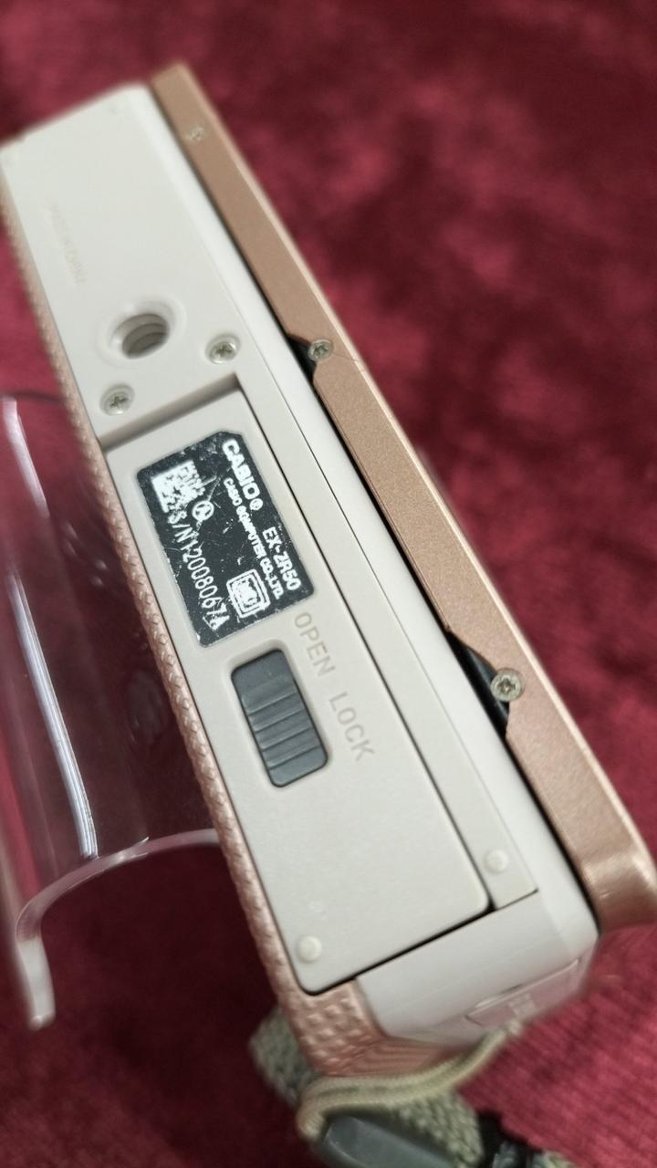 細かなキズあり