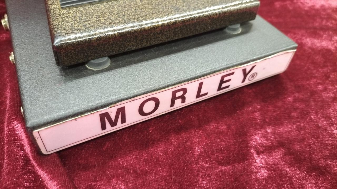 シール部、ヨレあり