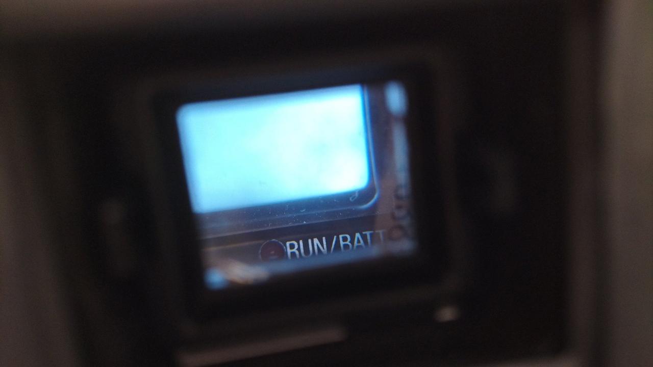 電源入りました