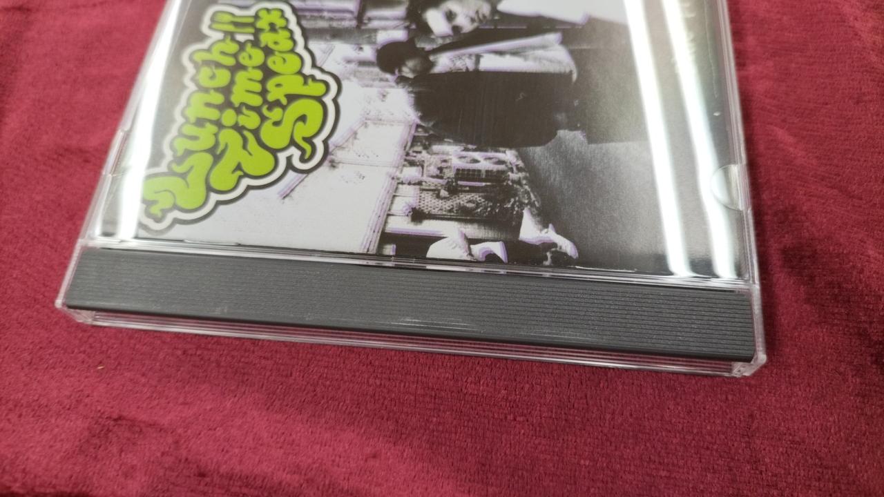 ケース、擦れキズあり