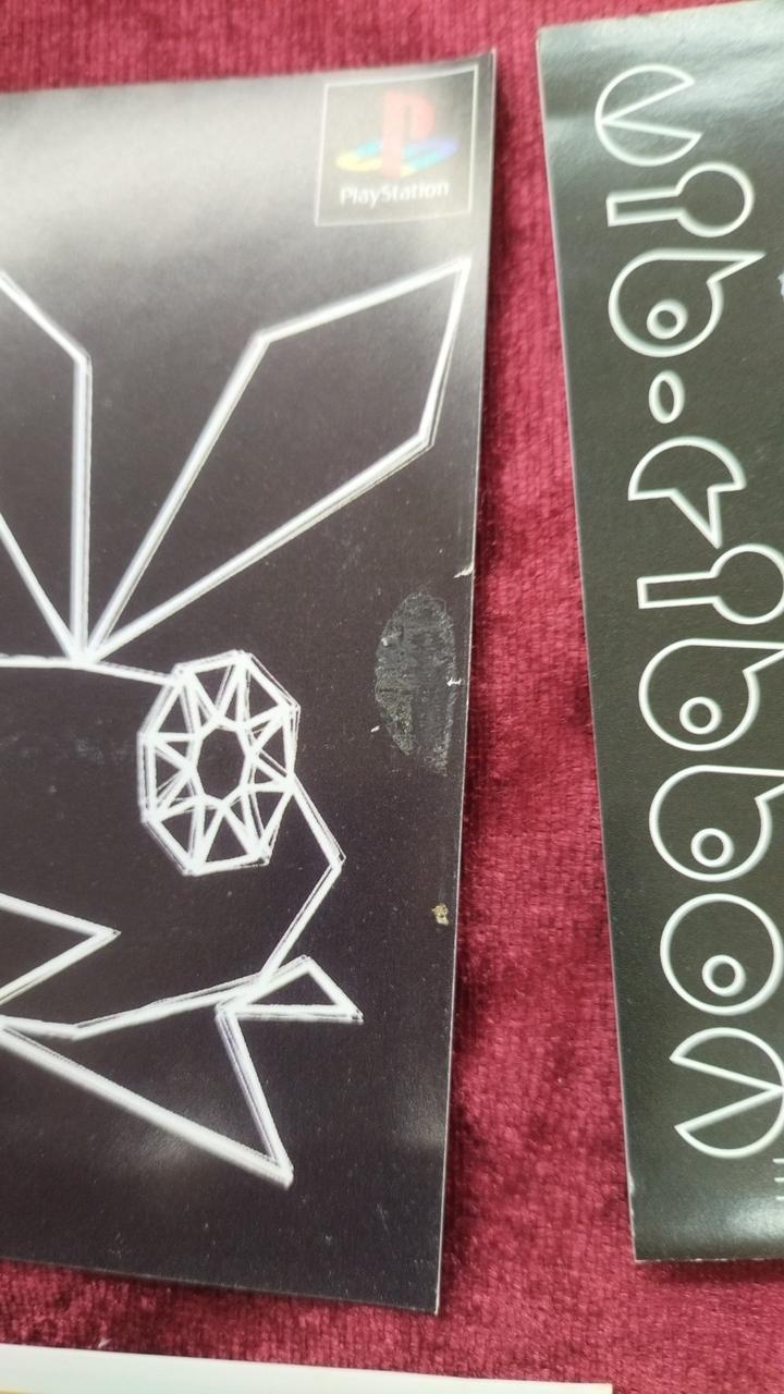 説明書、シール跡あり