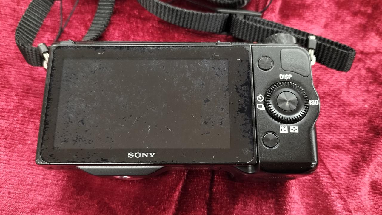 ※液晶劣化・黄ばみあり