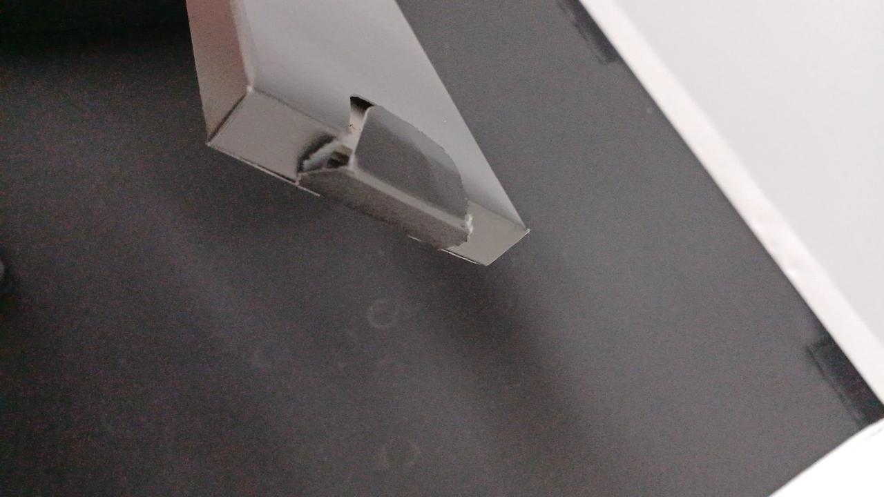箱ダメージあり
